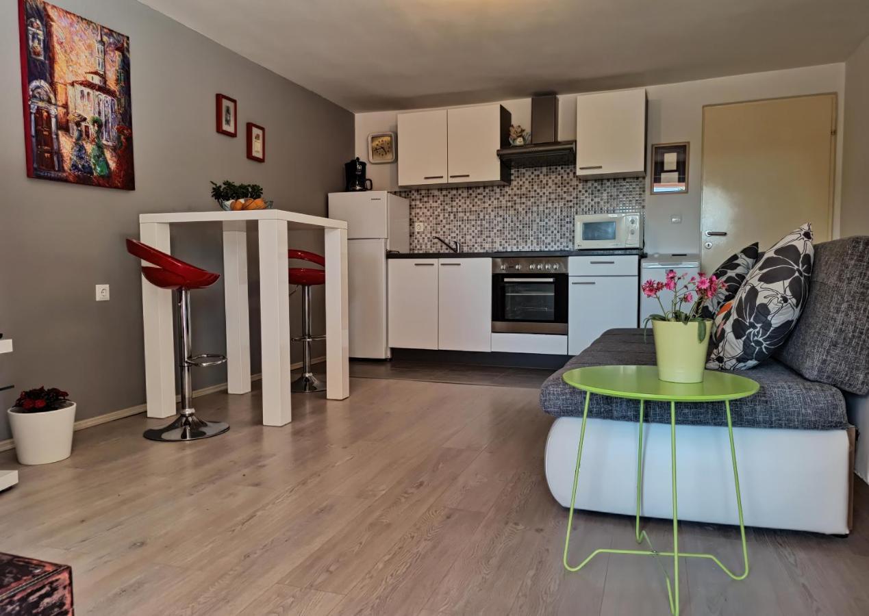 Apartment Nola Zadar